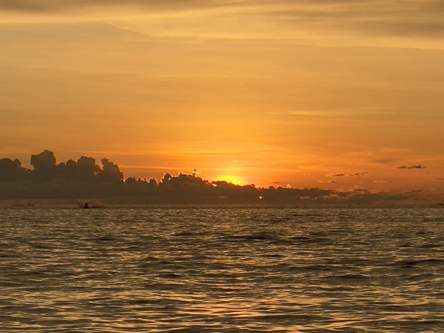 📌 แปะพิกัดชม Sunset @Patong @ป่าตอง 🌅 ✨