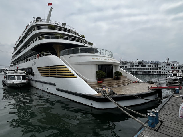 Great experience with HaLong Bay Ambassador Overnight Cruise 