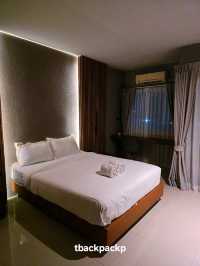 โรงแรมคุ้มค่า ที่ศรีมหาโพธิ The Bed's 304 🛌🏡