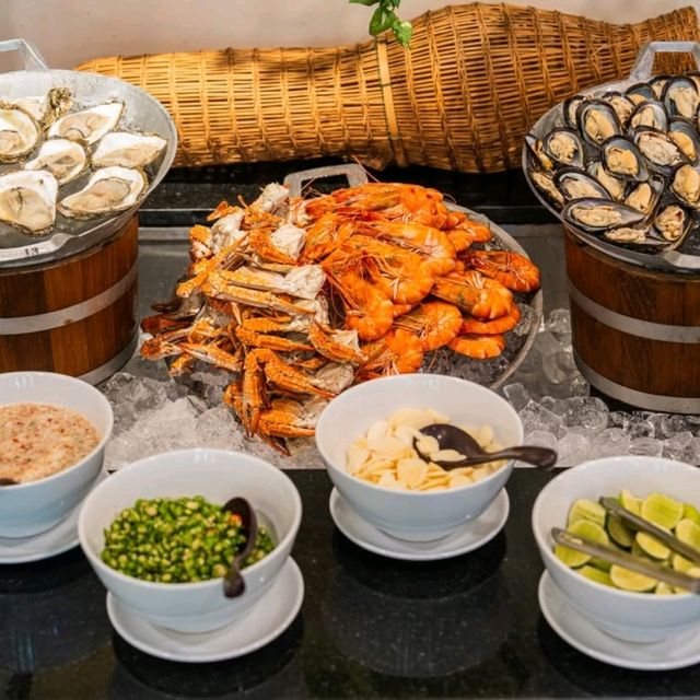 เต็มอิ่มกับมื้อเที่ยงในวันหยุดกับ Sunday Brunch