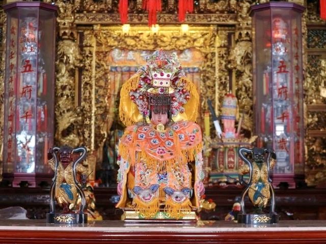 พาชมศาลเจ้ามูลนิธิธรรมกตัญญู (เสียนหลอไต้เทียนกง)