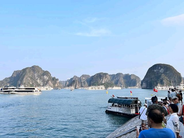 Boats, Caves & Chill Vibes