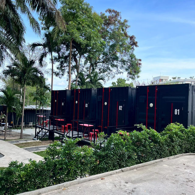NOMADS HOMESTAY & Restaurant 🌴 ที่พักฟีลดี 