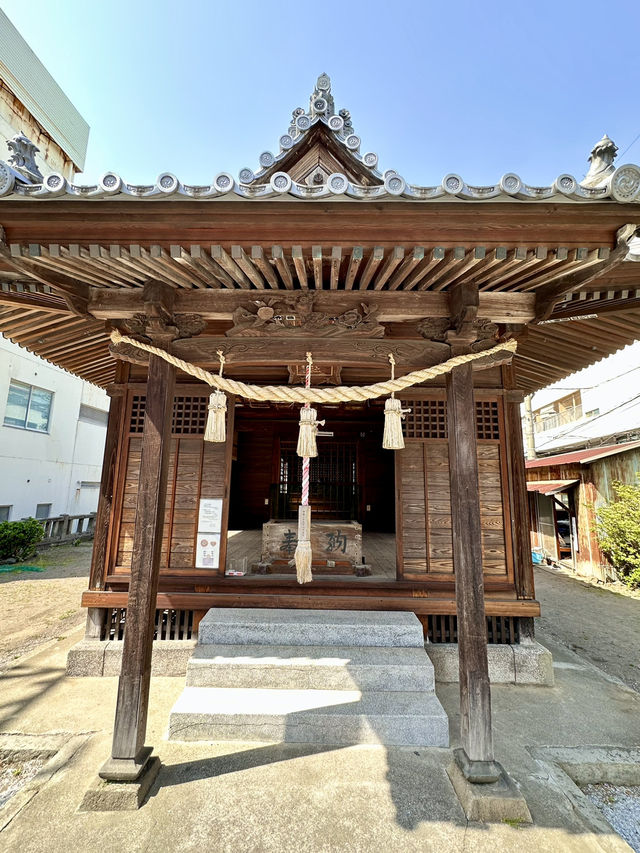 Where Waves and Wealth Converge: Hatoba Shrine