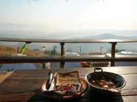 ร้านอาหารเช้าบนดอยจิบกาแฟชมหมอก