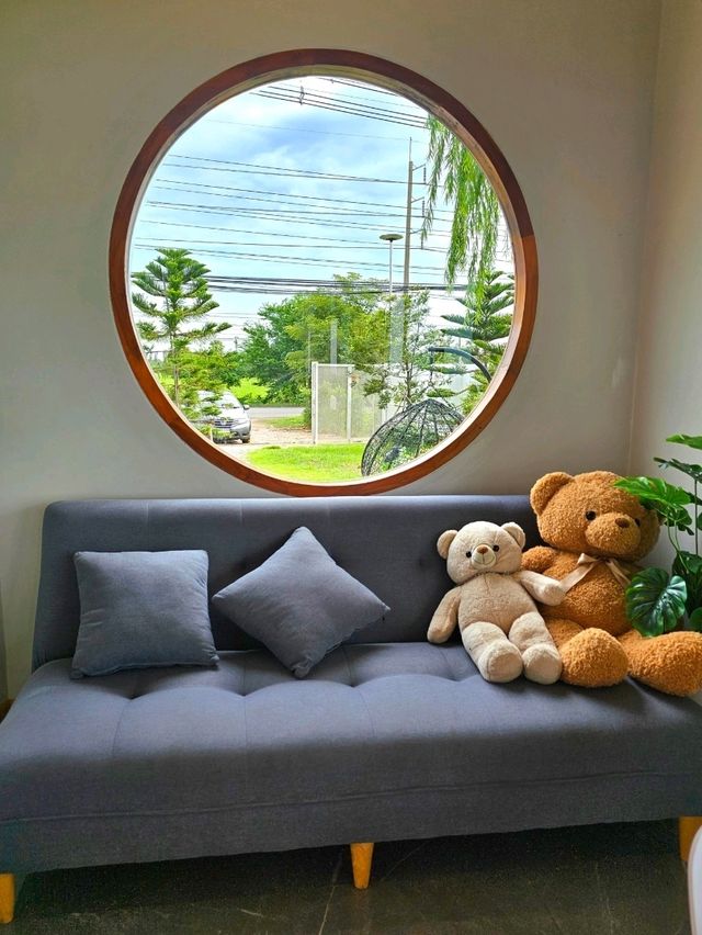 บ้านพลอย คาเฟ่ : ราชบุรี