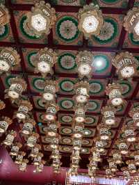Discover the Majestic Buddha Tooth Relic Temple in Singapore 