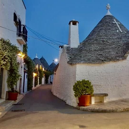走讀童話蘑菇村(Alberobello)