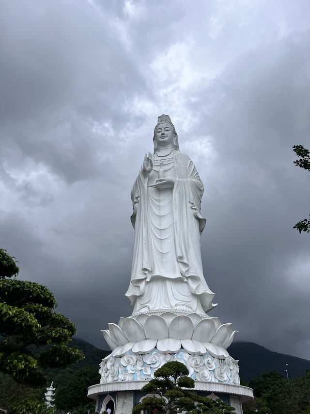  🌴【越南峴港】海天一色的寧靜療癒之旅 🌊🇻🇳