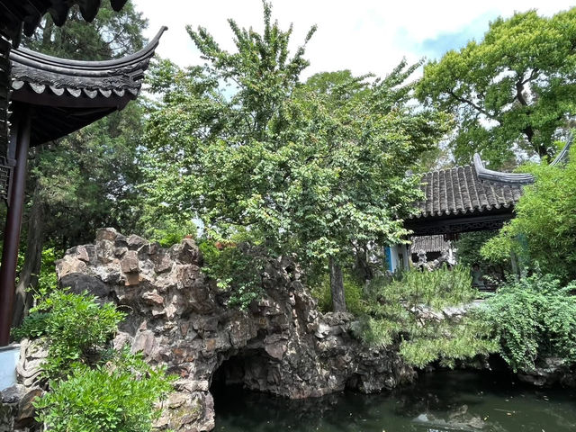🪷 Lion Grove Garden 狮子林 — Rock Maze Meets Tranquility in Suzhou