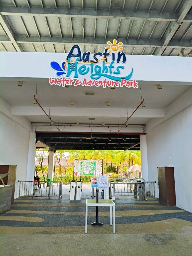 Johor Bahru's Water & Adventure Wonderland: Perfect for a Family Day Out!