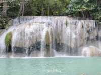 💧🏞️ น้ำตกเอราวัณ – สวรรค์กลางป่ากาญจนบุรี 