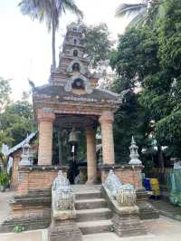 วัดโลกโมฬี จังหวัดเชียงใหม่ มูเรื่องความรักปังๆ
