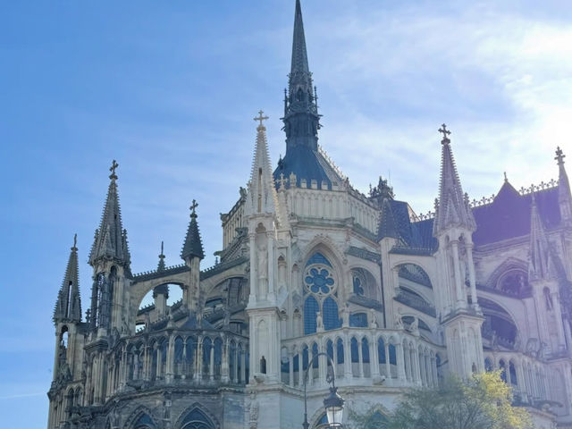 フランス・ルネサンスの傑作！シャンボール城で王の夢に触れる旅