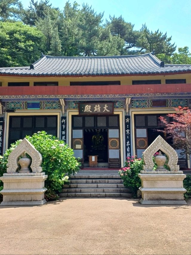 고요한 해안 산책의 끝, 마음을 닮은 태종사