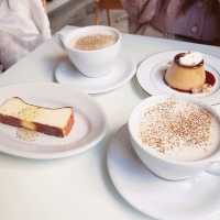 PARLOR NOON cafe