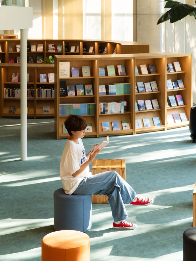 더운여름에 가기좋은 부산 실내 여행지 “북두칠성 도서관”📚