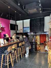 REi COFFEE BAR คาเฟ่วิวหอไข่มุกเซี่ยงไฮ้