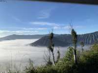 🌄 Mount Bromo, Indonesia – A Dreamy Volcano Escape Made Easy 🌄