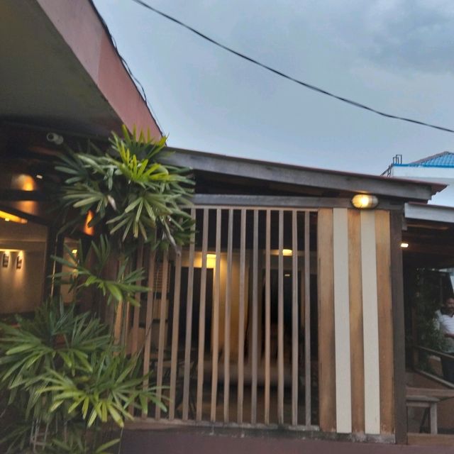 Side Door Cafe: Your Summer Oasis with Blue Lemonade Summer Spritz