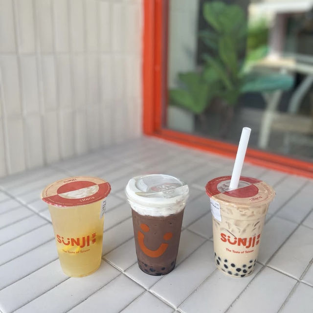 Sunji Cafe — ชานมแก้วเล็ก…แต่ความสุขเต็มล้นหัวใจ 🧋