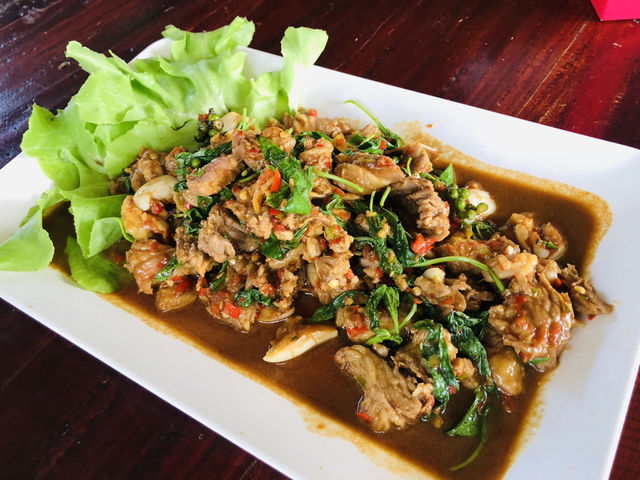 รีวิวเมนูแนะนำของร้าน ครัวคุณอ๋อม เชียงแสน