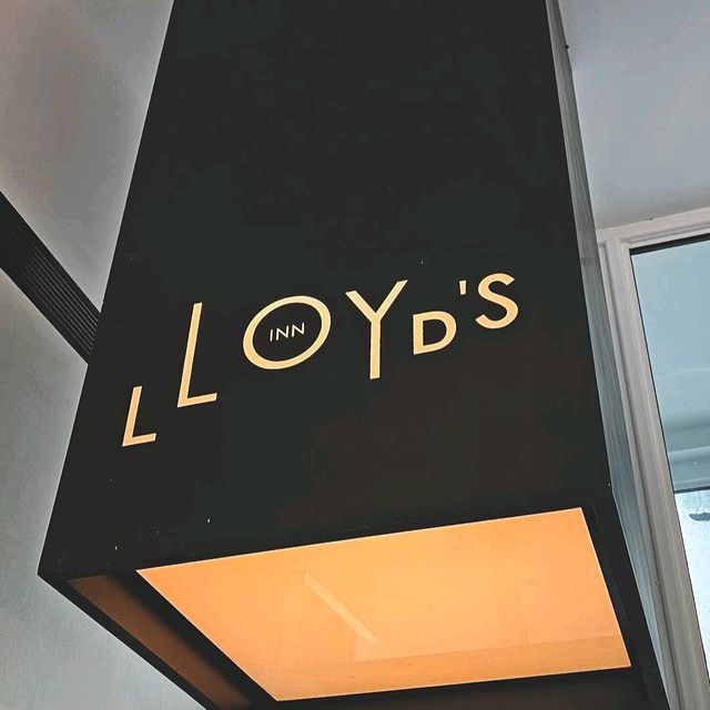 Lloyd's Inn Singapore