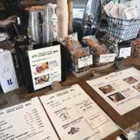 Riverside Modernity & Roasted Precision – My Visit to Sidewalk Stand, Tokyo (Nakameguro)