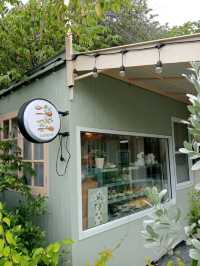 ร้านเค้กน่ารักมินิมอลมากย่านบางหัวเสือ
