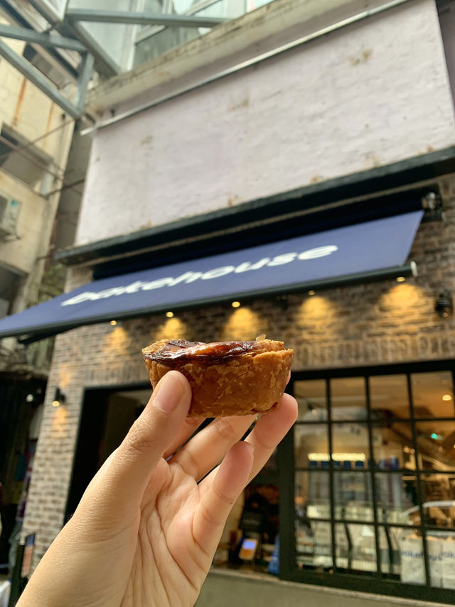 ร้านทาร์ตไข่อร่อยแสงออกปากที่ฮ่องกง