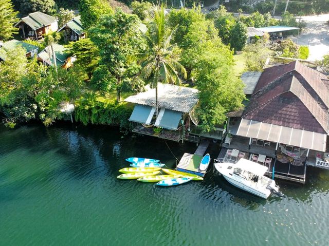Mangrove Bungalow 🛏️