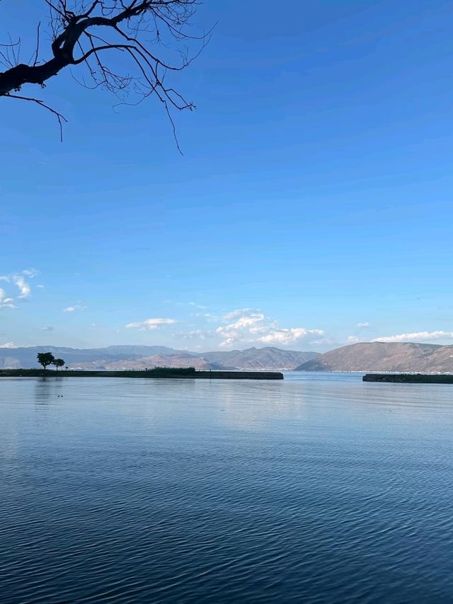 Erhai Lake – The Sapphire of Dali