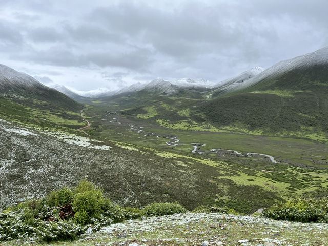 🌄 Moya Sacred Land 木雅圣地: Where Clouds Kiss the Earth