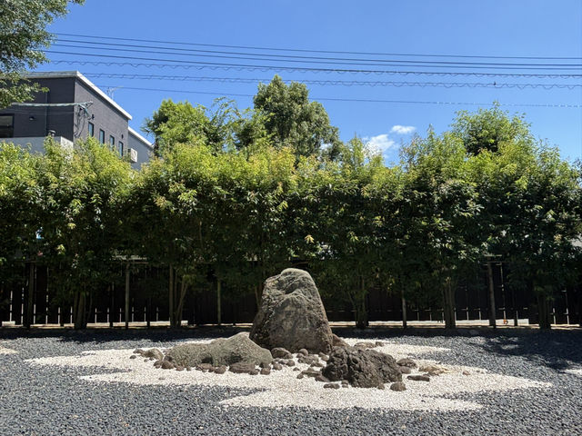 熊本水前寺成趣園：細川流盆石與神聖立砂的優雅時光