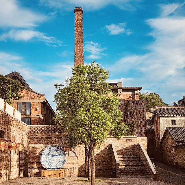🏺✨ *Jingdezhen (景德镇): China’s "Porcelain Capital" for 1,700 Years* 🏮🍶