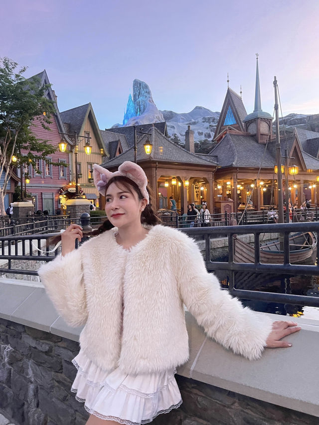 FROZEN Disneyland HK     