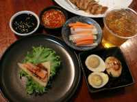 Lin’s Teahouse & Eatery