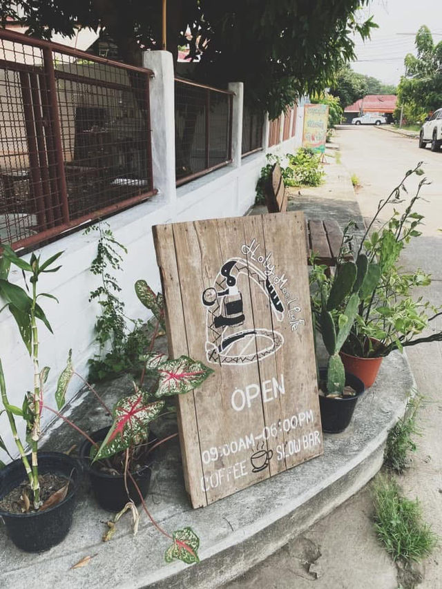 Holy Mood Cafe 🌲