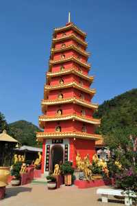 Ten Thousand Buddhas Monastery (Man Fat Sze)