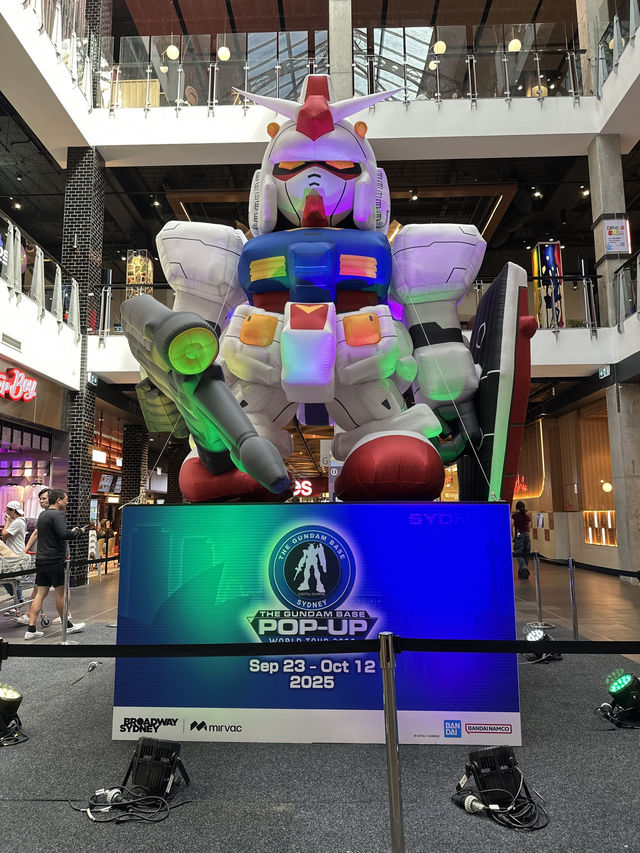 在百老匯購物中心探索：購物＋鋼彈盛會一次搞定 🎯