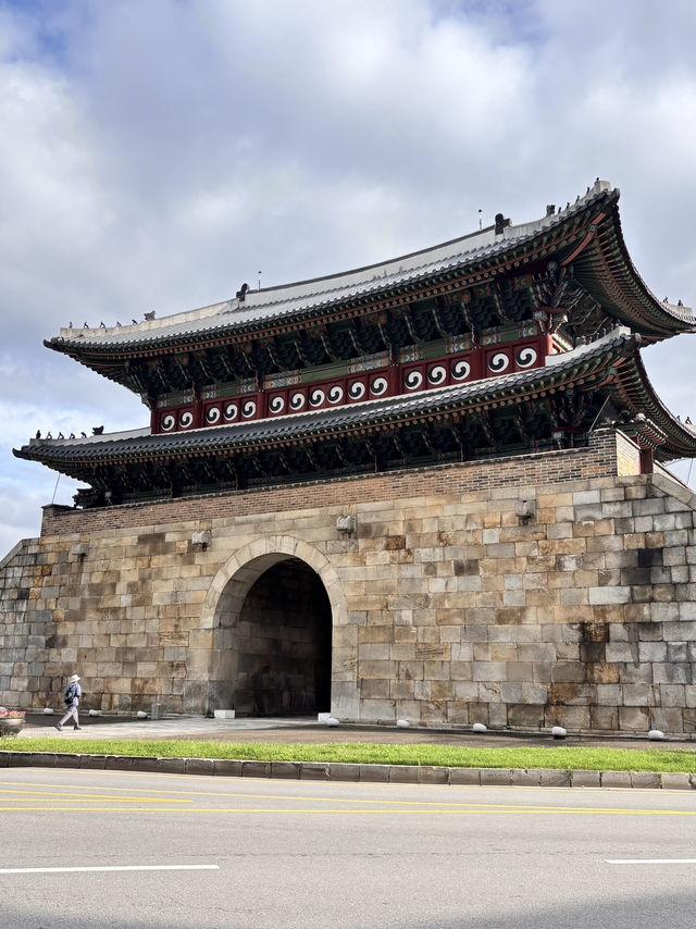 水原華城