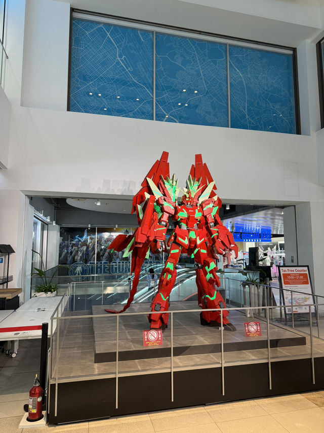 【福岡・博多運河城】城市劇場的奇幻漫步:流水、光影與鋼彈的交響樂 【福岡・博多運河城】城市劇場的奇幻漫步:流水、光影與鋼彈的交響樂