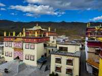 🏔️ 송찬림사 – 호수와 맞닿은 자연속의 고요