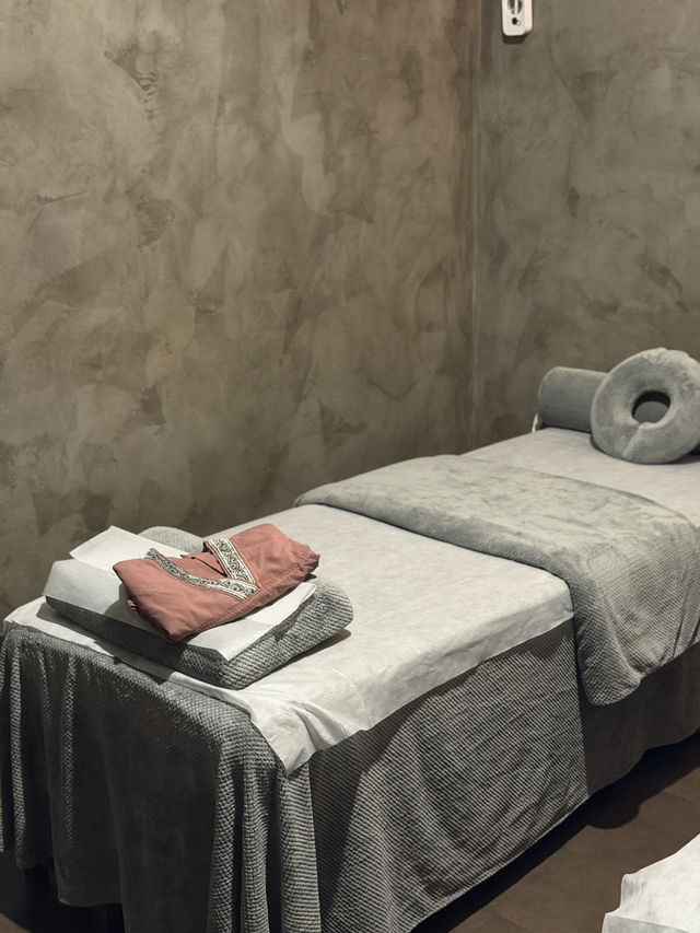 深圳關口旁的星座主題按摩