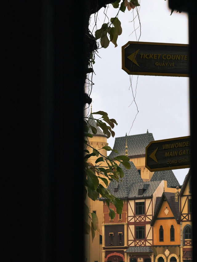 🎡🏰 Phu Quoc VinWonders — A Rainy-Day Adventure with Disney Vibes