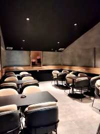 Stylish Table Scene🪑