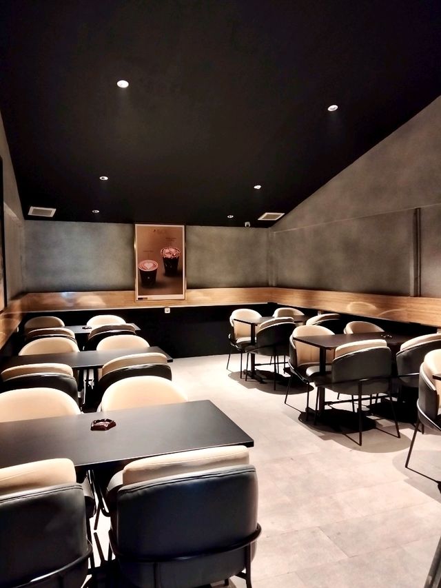 Stylish Table Scene🪑 Stylish Table Scene🪑