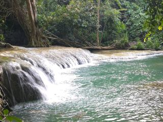 Wang Kan Lueang Waterfall