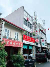 “Discovering Heritage Gems at Kuching Old Courthouse”