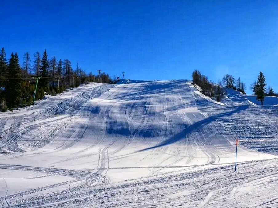 ⛷️ Vogel Ski Center: Alpine Adventure in Slovenia